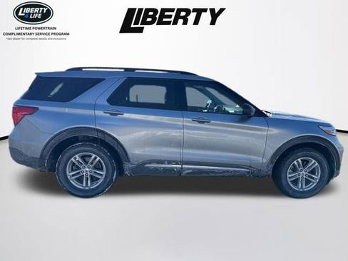 Used 2023 Ford Explorer XLT w/ Equipment Group 202A image 9