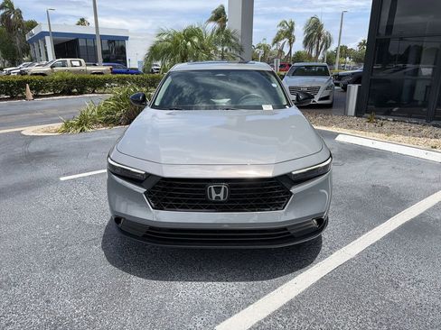 Used 2025 Honda Accord SE image 3
