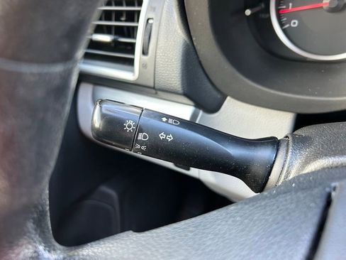 Used 2018 Subaru Forester 2.5i AWD/4WD image 22