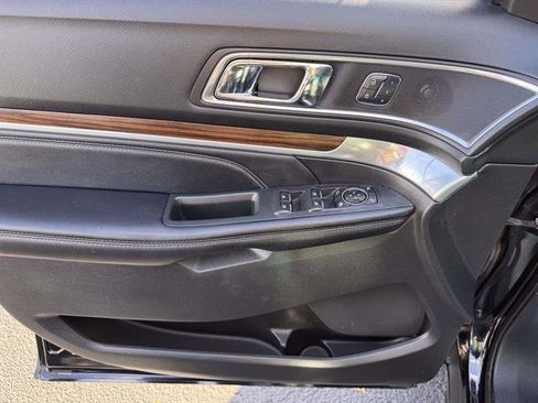 Used 2017 Ford Explorer Limited w/ Equipment Group 301A image 13