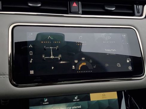 Used 2022 Land Rover Range Rover Evoque R-Dynamic S image 28