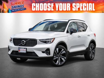 Used 2023 Volvo XC40 B5 Ultimate