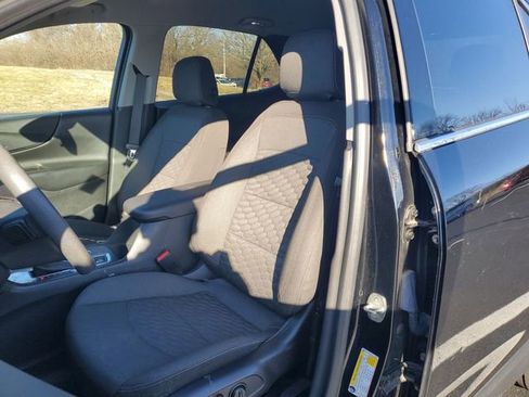 Used 2020 Chevrolet Equinox LT image 19