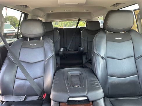 Used 2018 Cadillac Escalade Premium Luxury w/ LPO, Radiant Package image 30