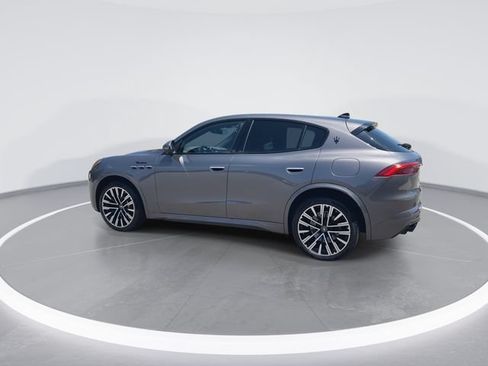Used 2023 Maserati Grecale Modena AWD/4WD image 6