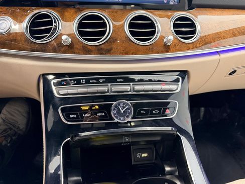 Used 2018 Mercedes-Benz E 300 image 35