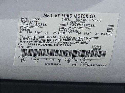 Used 2020 Ford Explorer XLT w/ Equipment Group 202A image 17