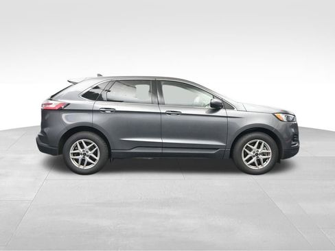 Used 2024 Ford Edge SEL image 6