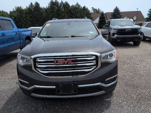 Used 2017 GMC Acadia SLE AWD/4WD image 2