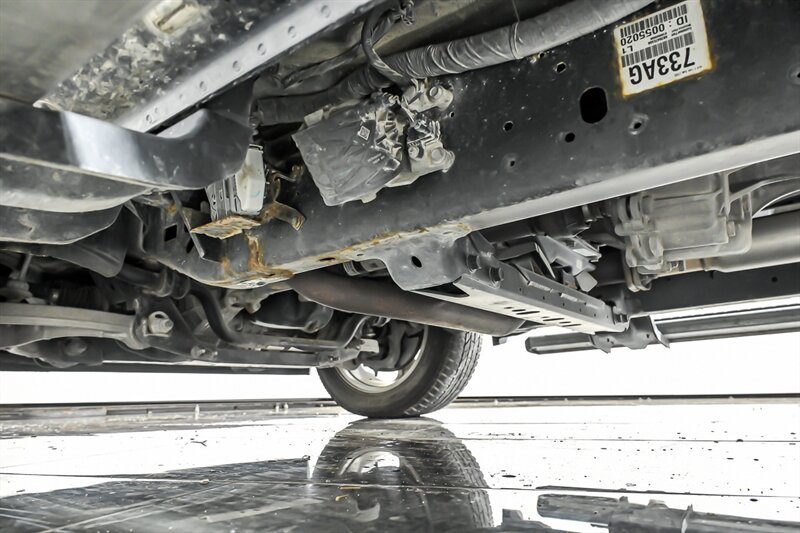 Used 2019 RAM 1500 Laramie AWD/4WD image 11