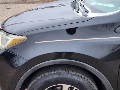 Used 2018 Toyota RAV4 XLE image 6