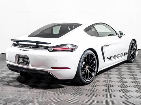 Certified 2024 Porsche 718 Cayman RWD image 9