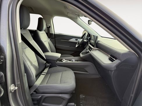 New 2026 Ford Explorer Active image 19