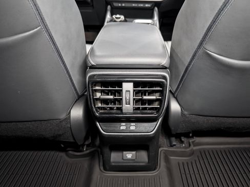 Used 2025 Lexus RZ 450e AWD/4WD image 19