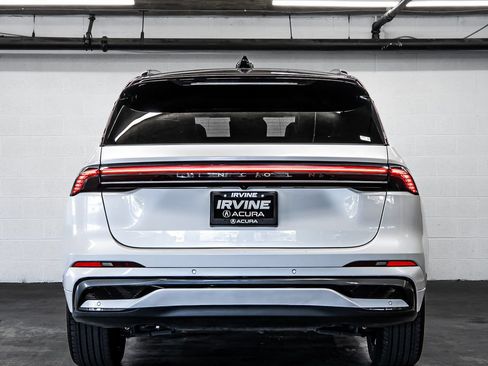 Used 2024 Lincoln Nautilus Black Label w/ Jet Appearance Package (87T) AWD/4WD image 4