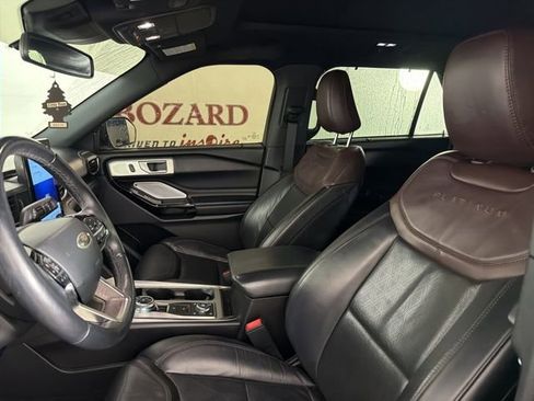 Used 2021 Ford Explorer Platinum w/ Equipment Group 601A AWD/4WD image 9