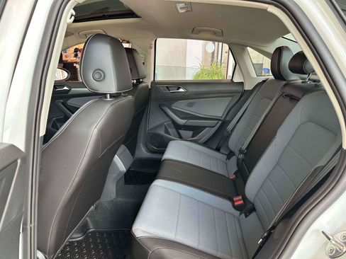 New 2025 Volkswagen Jetta SE FWD image 8