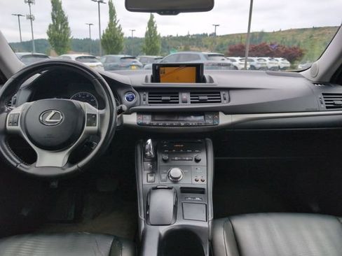 Used 2012 Lexus CT 200h Premium w/ Premium Audio Pkg FWD image 13