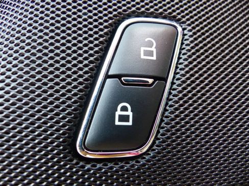 Used 2014 Ford Fusion SE image 21