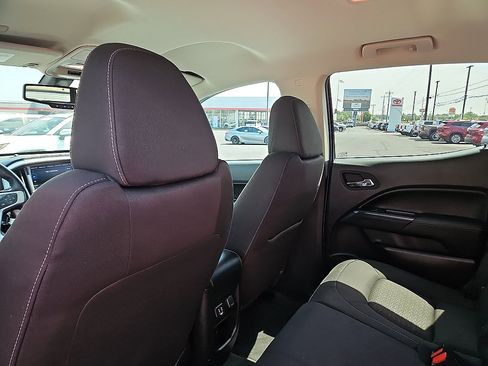 Used 2022 GMC Canyon Elevation w/ Trailering Package RWD image 9