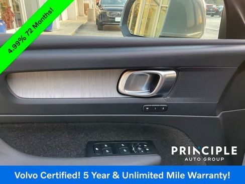 Certified 2025 Volvo XC40 B5 Core image 15