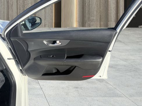 Used 2020 Kia Forte LXS image 55