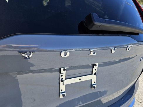 New 2025 Volvo XC90 T8 Plus w/ Protection Package Premier image 11