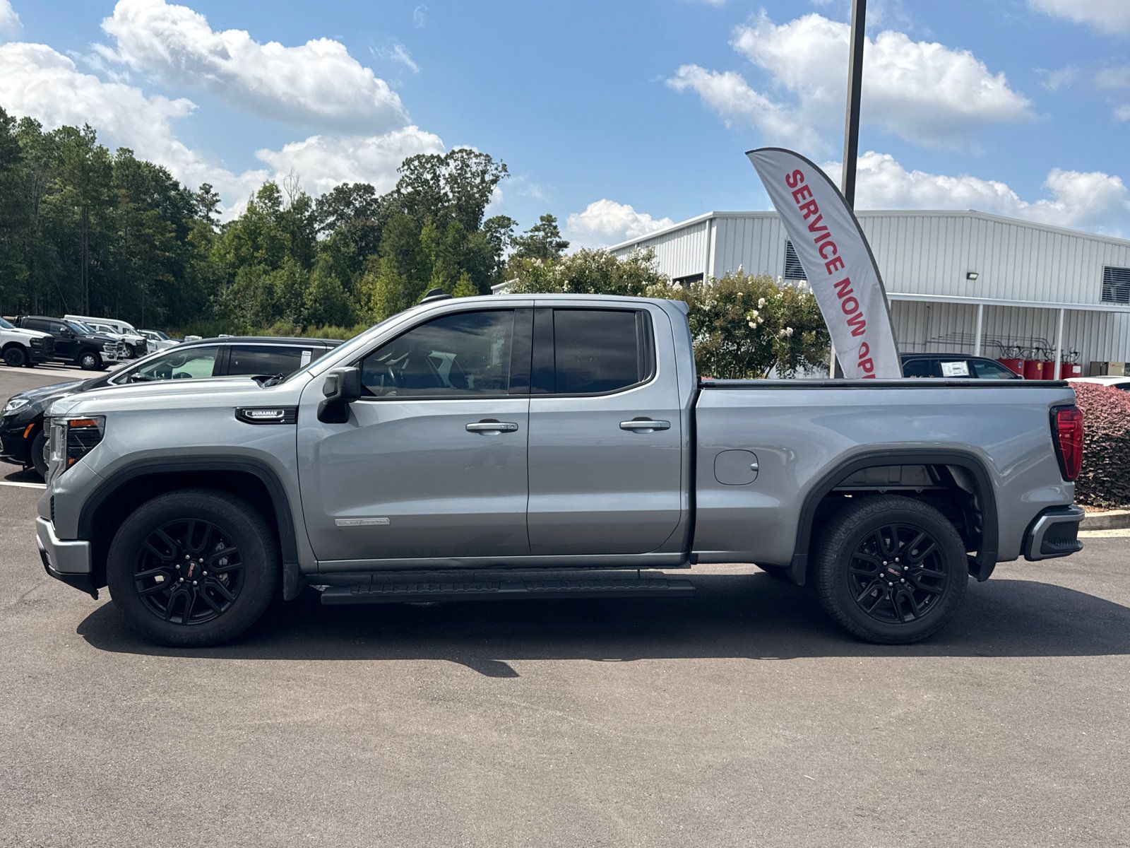 Used 2023 GMC Sierra 1500 Elevation RWD image 8