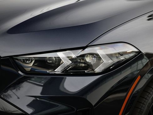 New 2026 BMW X5 xDrive40i w/ Executive Package image 17