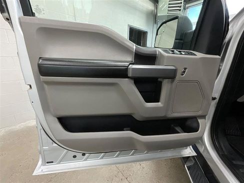 Used 2019 Ford F150 XLT w/ Trailer Tow Package AWD/4WD image 10