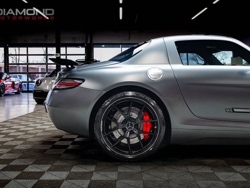 Used 2015 Mercedes-Benz SLS AMG GT Final Edition image 34