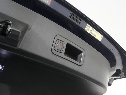 Used 2013 Tesla Model S Performance image 16