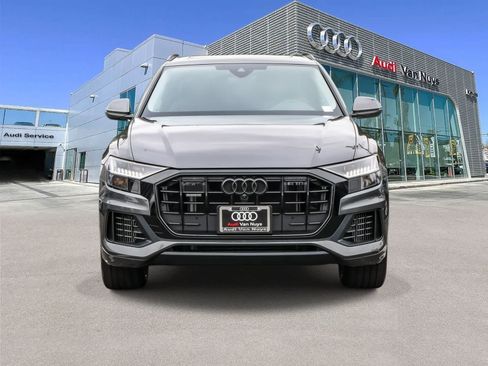 Used 2023 Audi Q8 Premium w/ Convenience Package AWD/4WD image 6