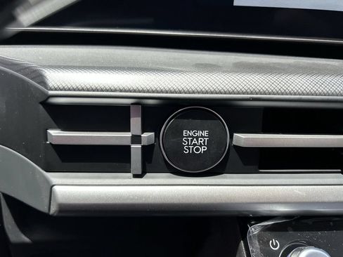 New 2026 Hyundai Santa Fe SE FWD image 33