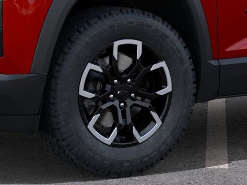 New 2026 Chevrolet Equinox ACTIV w/ Convenience Package III AWD/4WD image 9