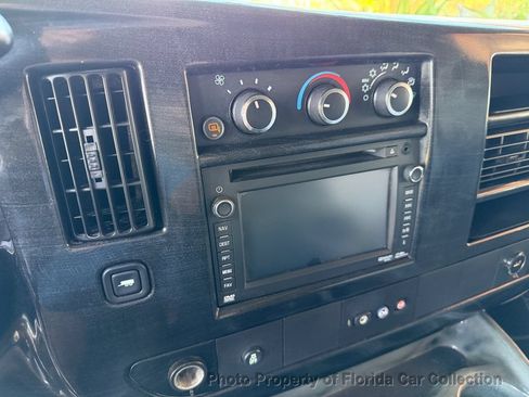 Used 2013 GMC Savana 1500 RWD image 42