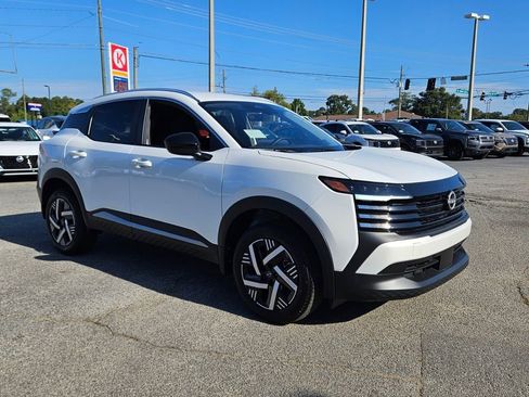 New 2026 Nissan Kicks SV image 15