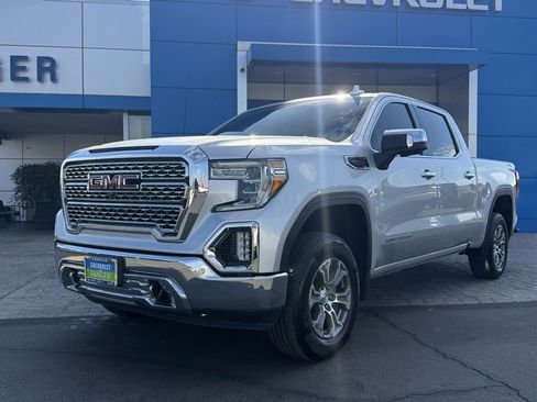 Used 2019 GMC Sierra 1500 SLT w/ Max Trailering Package image 5