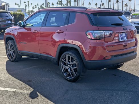 New 2026 Jeep Compass Latitude image 4