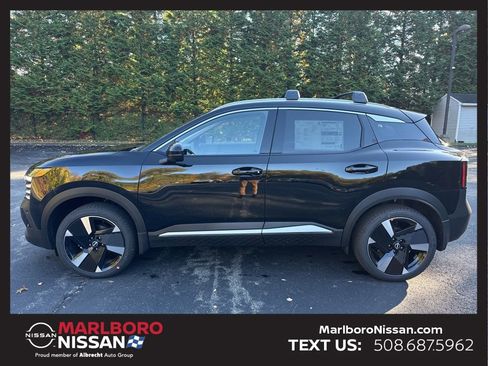 New 2026 Nissan Kicks SR w/ SR Premium Package image 4