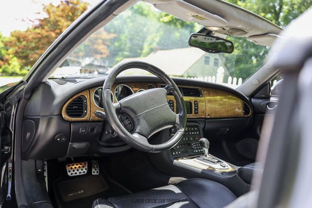 Used 2002 Jaguar XK8 Convertible RWD image 42