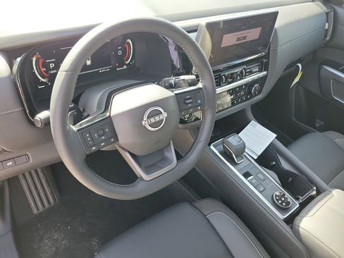 New 2026 Nissan Pathfinder SL image 25