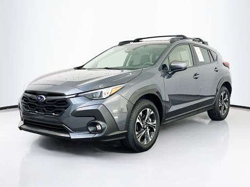 Used 2024 Subaru Crosstrek 2.0i Premium AWD/4WD image 3