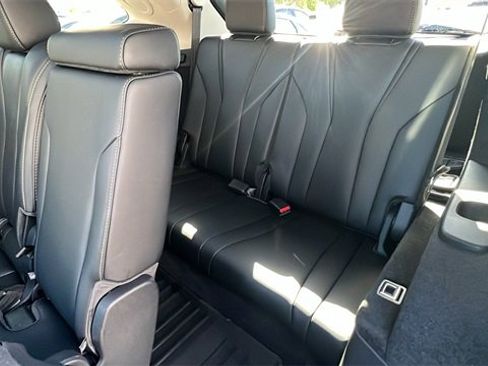 Used 2025 Acura MDX w/ Technology Package image 19