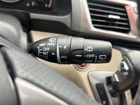 Used 2014 Honda Odyssey EX-L image 29