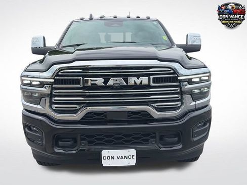 Used 2026 RAM 3500 Laramie AWD/4WD image 9