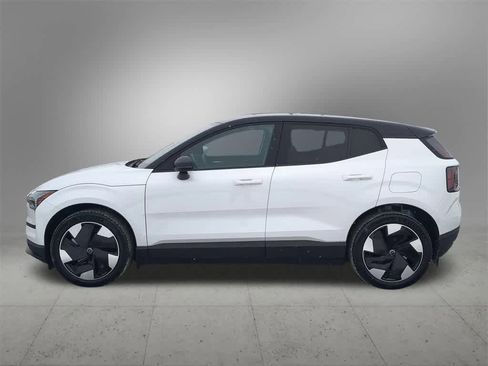 Certified 2025 Volvo EX30 Plus w/ Protection Package Premier image 3