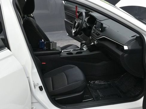 Used 2021 Nissan Altima 2.5 S image 9