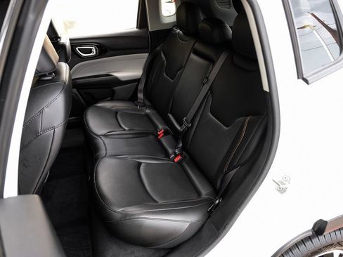 Used 2022 Jeep Compass Limited image 51