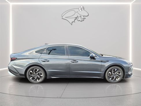 Certified 2024 Hyundai Sonata SEL FWD image 6